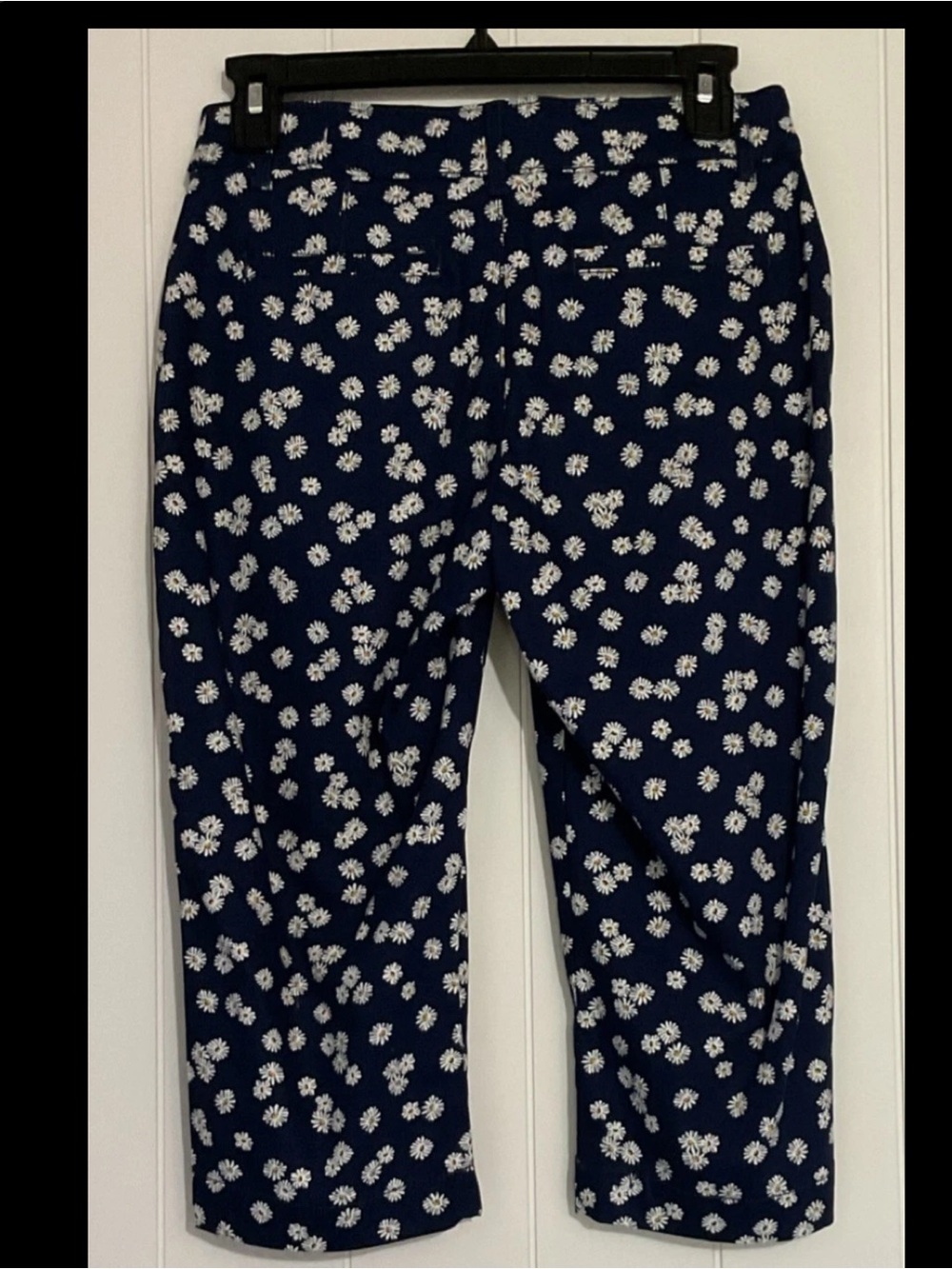 St. John's Bay Navy Cropped Jeans with White Floral Print - Picture 2 of 3
